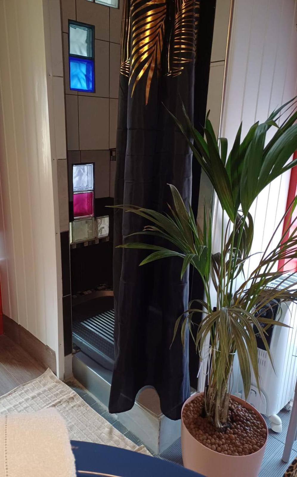 Bed and Breakfast Le Lion Dort Cormeilles-en-Parisis Экстерьер фото
